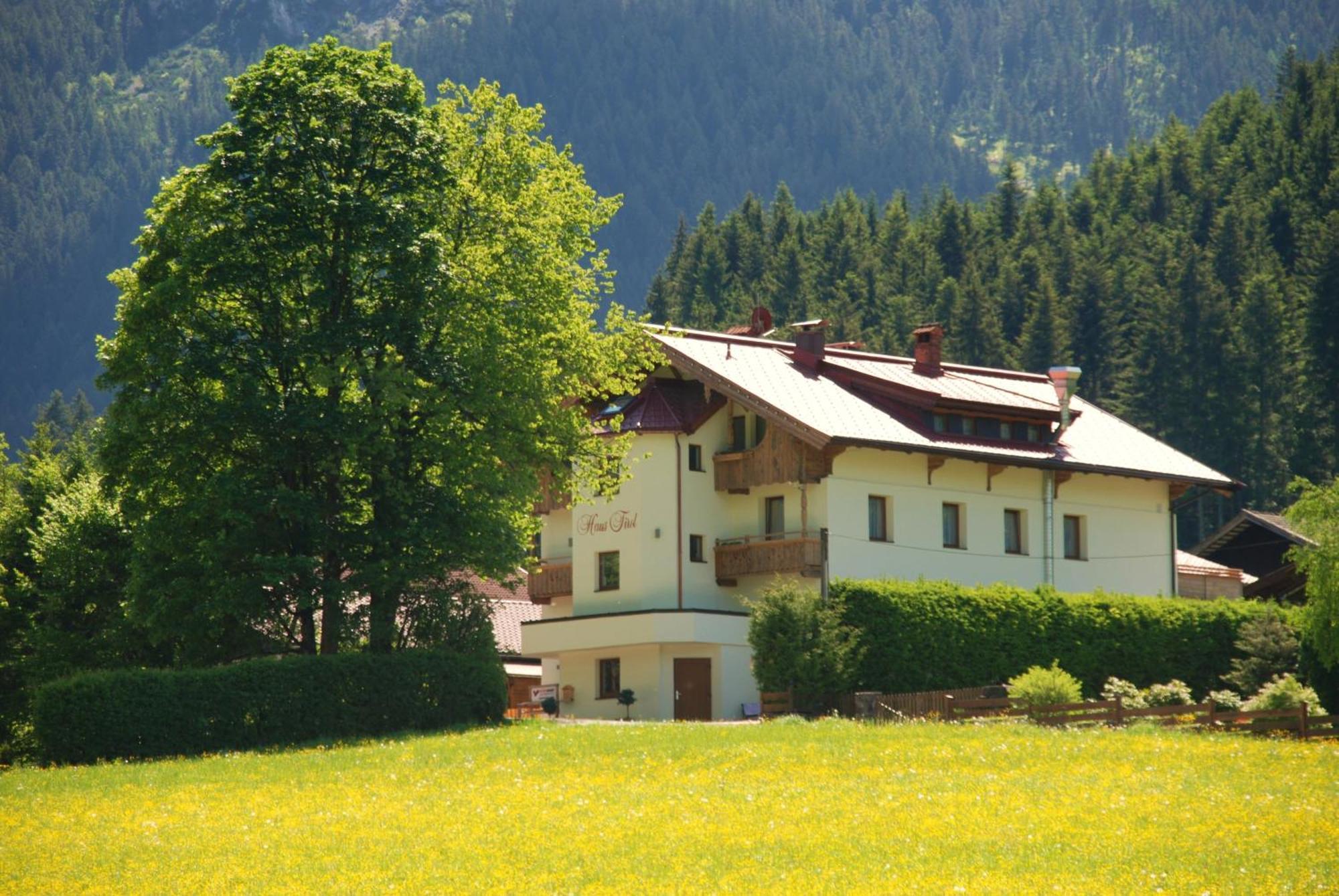 Haus Tirol Ξενοδοχείο Brixen im Thale Εξωτερικό φωτογραφία